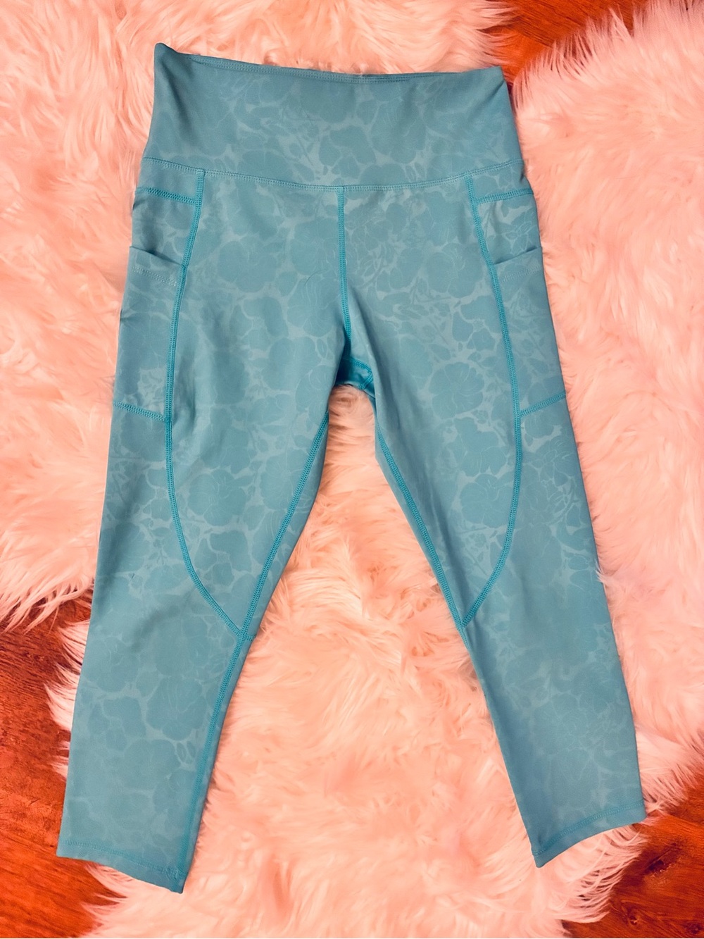ZYIA Aqua Paradise Pocket Light n Tight Hi-Rise 20” Capri Sz 6-8 Activewear Yoga